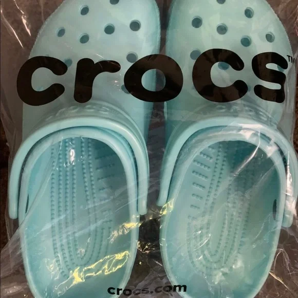 Crocs - Picture 1 of 2